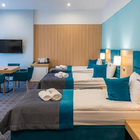 Nad Czernica ホテル 3*